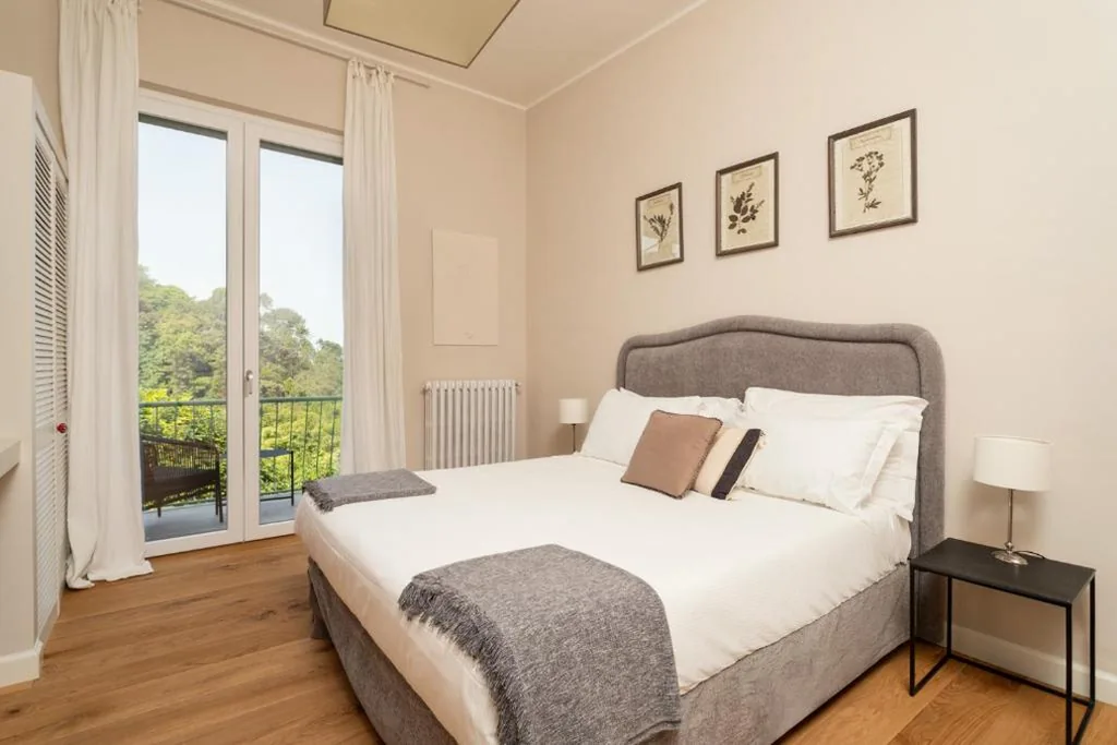 Double Room with Balcony — Villa Borgovecchio B&B