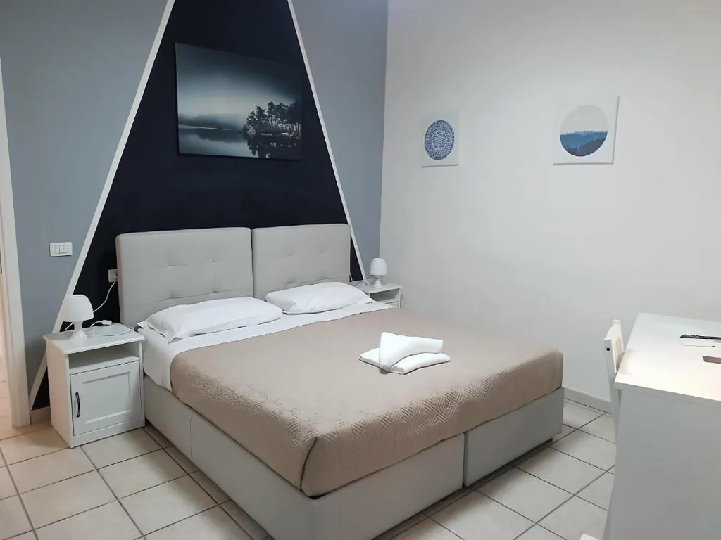 Double Room with Balcony — Villa Gelsomino Garden