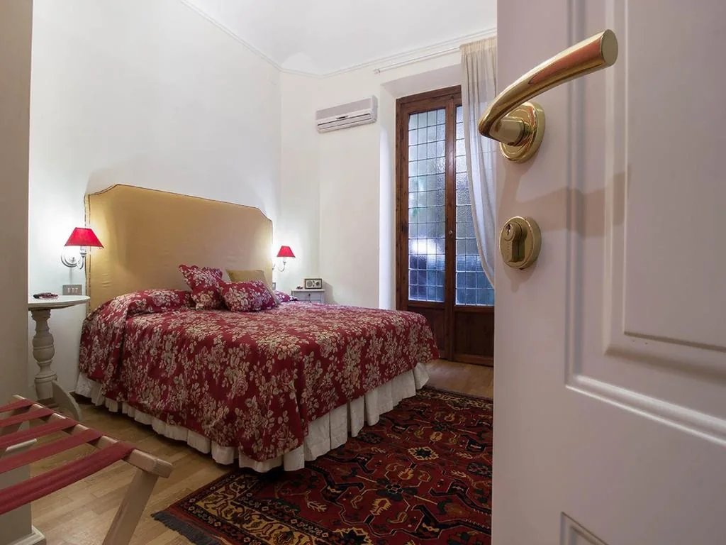 Double Room with Balcony — Your Florence