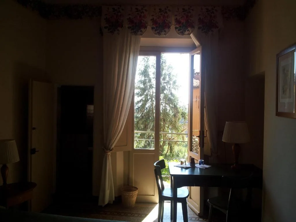 Double Room with Shared Shower — Soggiorno Dimora Del Grifo