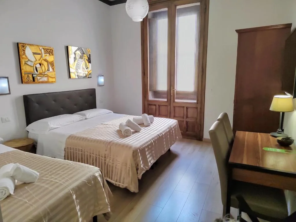 Double Room with Extra Bed and Private Bathroom — Residenza Martin