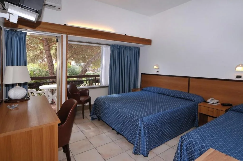 Double Room with Extra Bed — Hotel Lilly