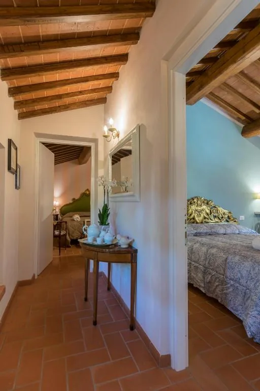 Camera Matrimoniale con Letto Supplementare — La Chiusa delle Monache