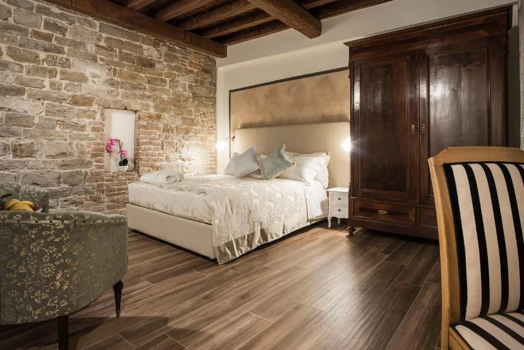 Camera Matrimoniale con Letto Supplementare — Residenza Delle Arti
