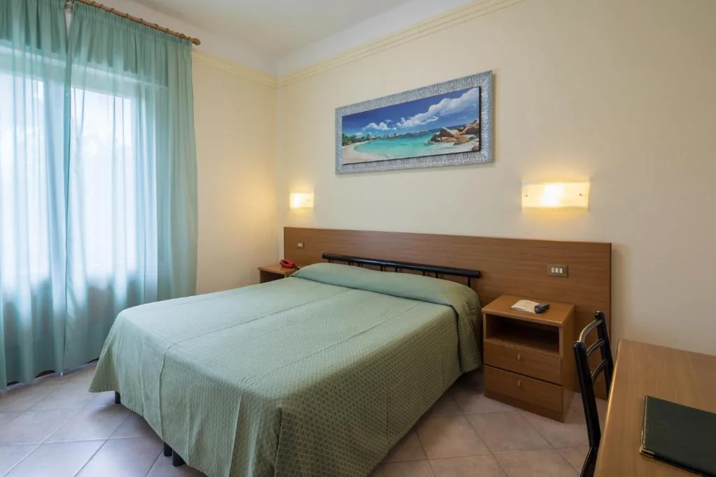 Camera Matrimoniale con Pacchetto Spiaggia — Hotel Astor Victoria