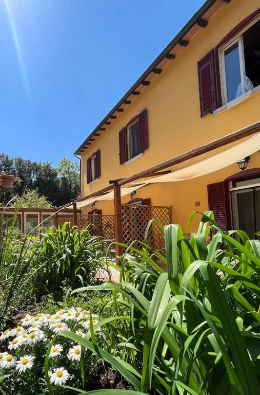 Camera Matrimoniale con Patio — B&B La Fucinaia Pet Friendly