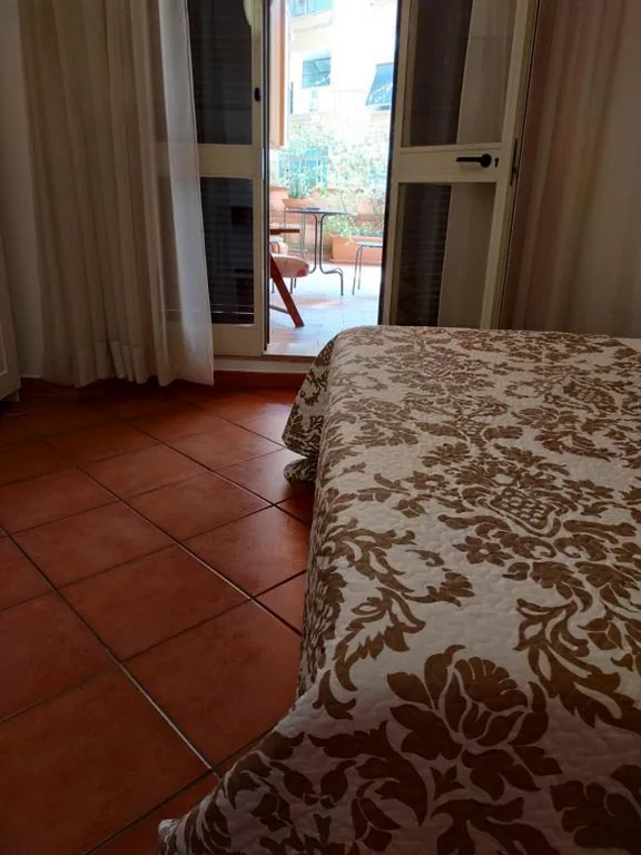 Camera Matrimoniale con Terrazza — Gemini camere e suites