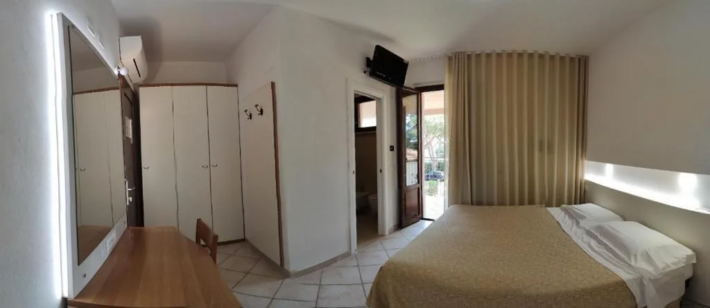 Camera Matrimoniale con Vista Giardino — Hotel Boschetto