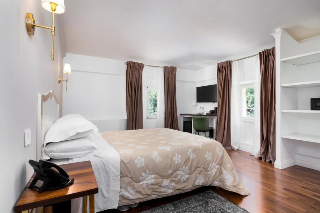 Double Room with Garden View — Hotel Villa L’Avvenire