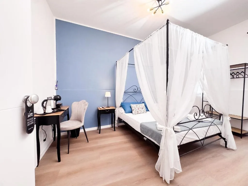 Double Room with Garden View — Sister’s House