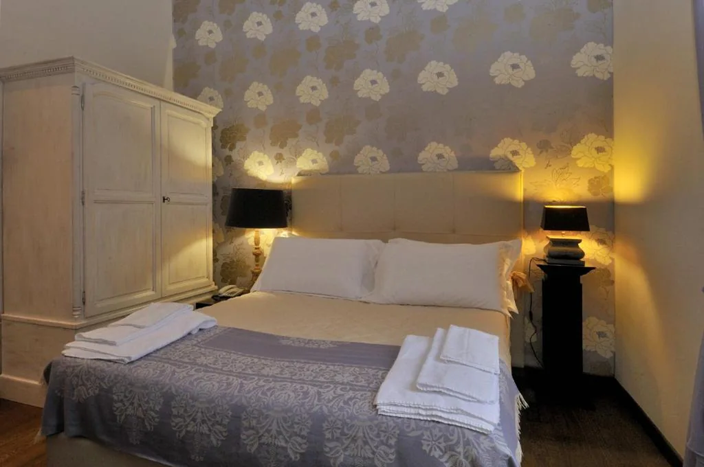 Camera Matrimoniale con Vista — Luxury B&B La Dimora Degli Angeli