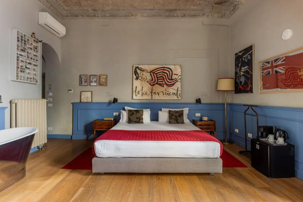 Deluxe Double Room — AdAstra Suites