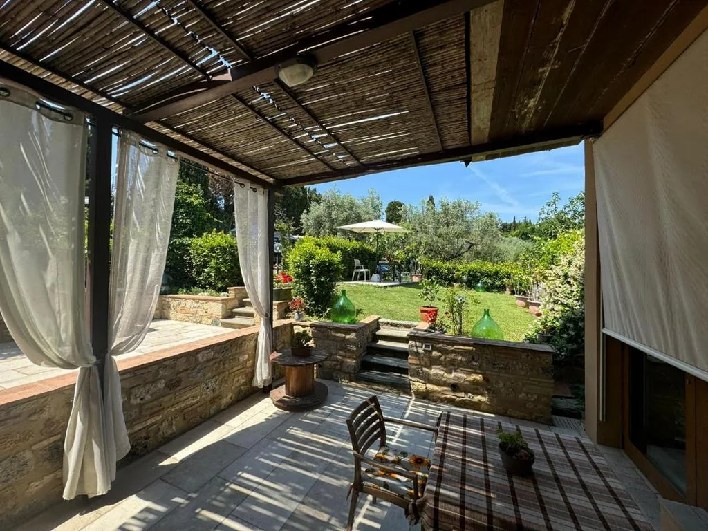 Camera Matrimoniale Deluxe — B&B Il Fienile San Gimignano