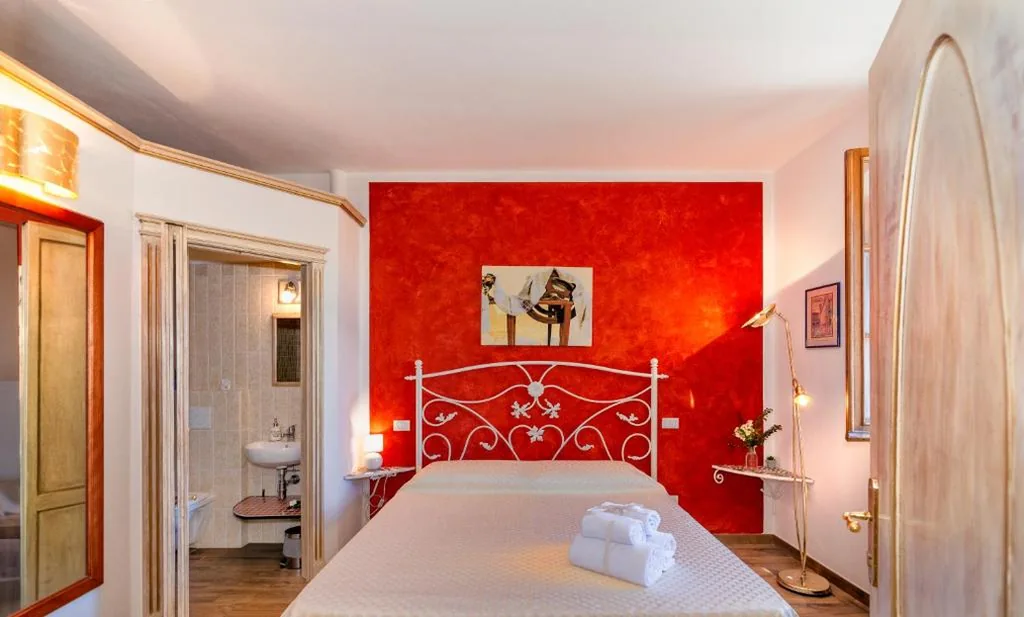 Camera Matrimoniale Deluxe — B&B Il Giardino dei Poeti and Apartaments