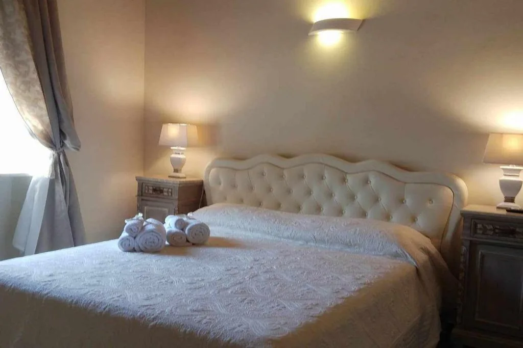 Camera Matrimoniale Deluxe — B&B La Bella Lucca