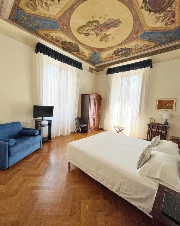 Deluxe Double Room — Cimabue 9