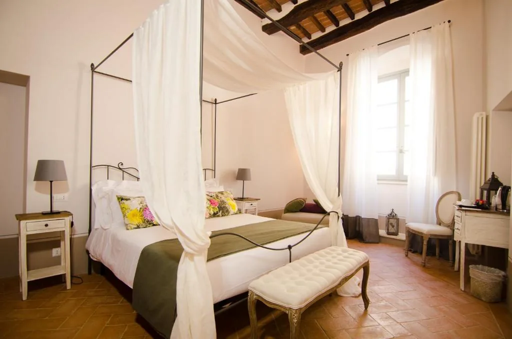 Deluxe Double Room with 1 Extra Bed — Dimora Dell’Erbe Rooms