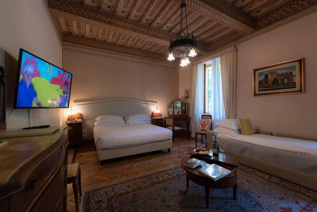 Deluxe Double Room with 1 Extra Bed — Villa Scacciapensieri Boutique Hotel