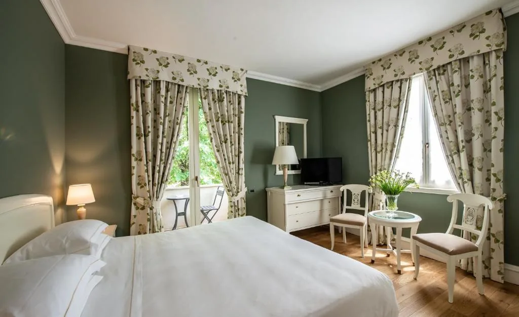 Camera Matrimoniale Deluxe con Balcone — Hotel Franceschi