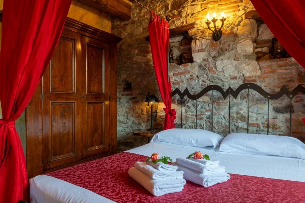 Camera Matrimoniale Deluxe con Doccia — Villa Corte Degli Dei