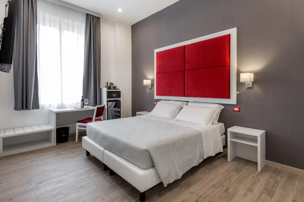 Deluxe Double Room with Jacuzzi® Spa Bath — Apollo Guest House