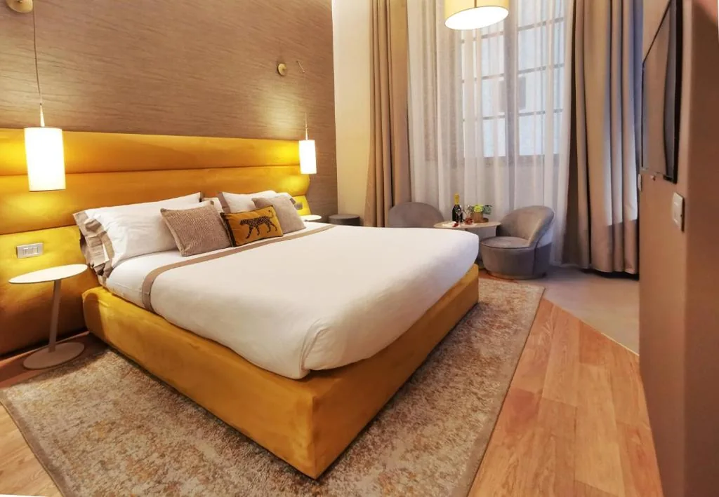 Camera Matrimoniale Deluxe con Vasca — Renascentia in Florence – Adults Only