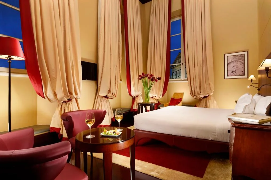 Deluxe Double Room with City View — Hotel L’Orologio Firenze – WTB Hotels