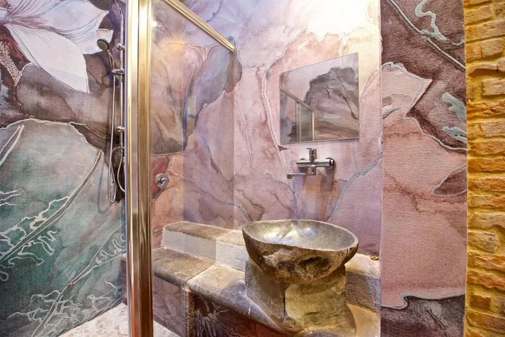 Deluxe Double Room with City View — Liberi Mercanti – guest house affittacamere
