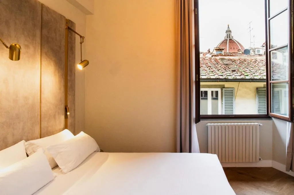 Camera Matrimoniale Deluxe con Vista — Renascentia in Florence – Adults Only