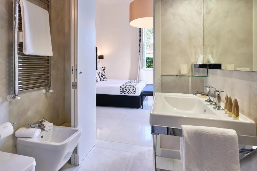 Camera Matrimoniale Deluxe - Dependance con Accesso Spa — Mondial Resort & Spa