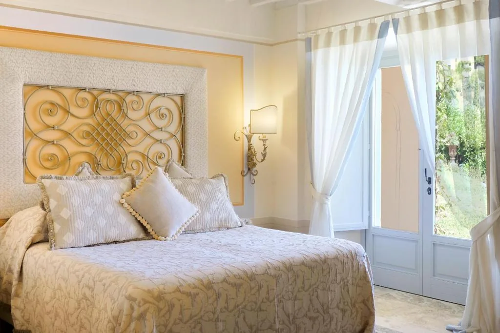Deluxe Double Room — Il Falconiere Relais & Spa