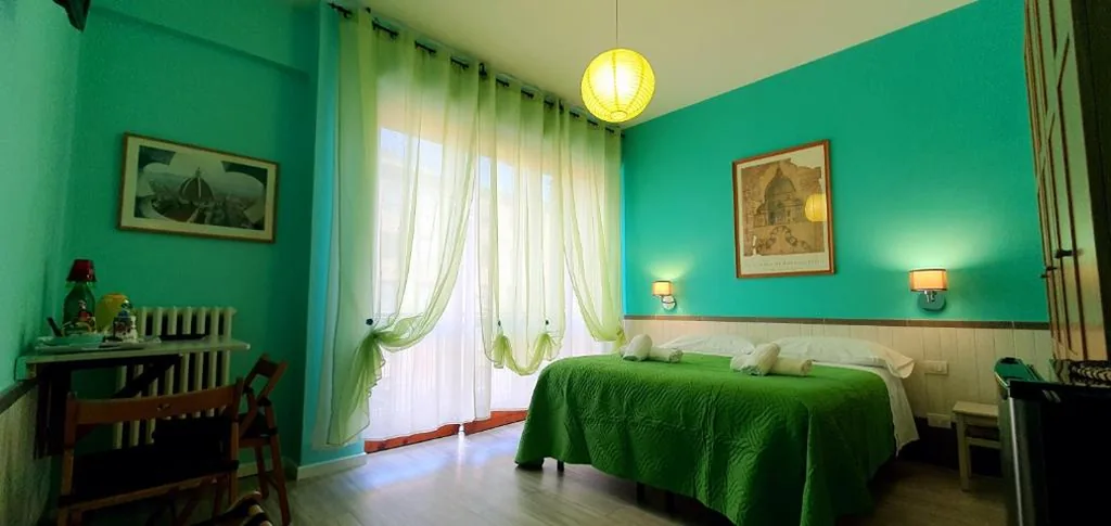 Camera Matrimoniale Deluxe — Il Giglio Guest House