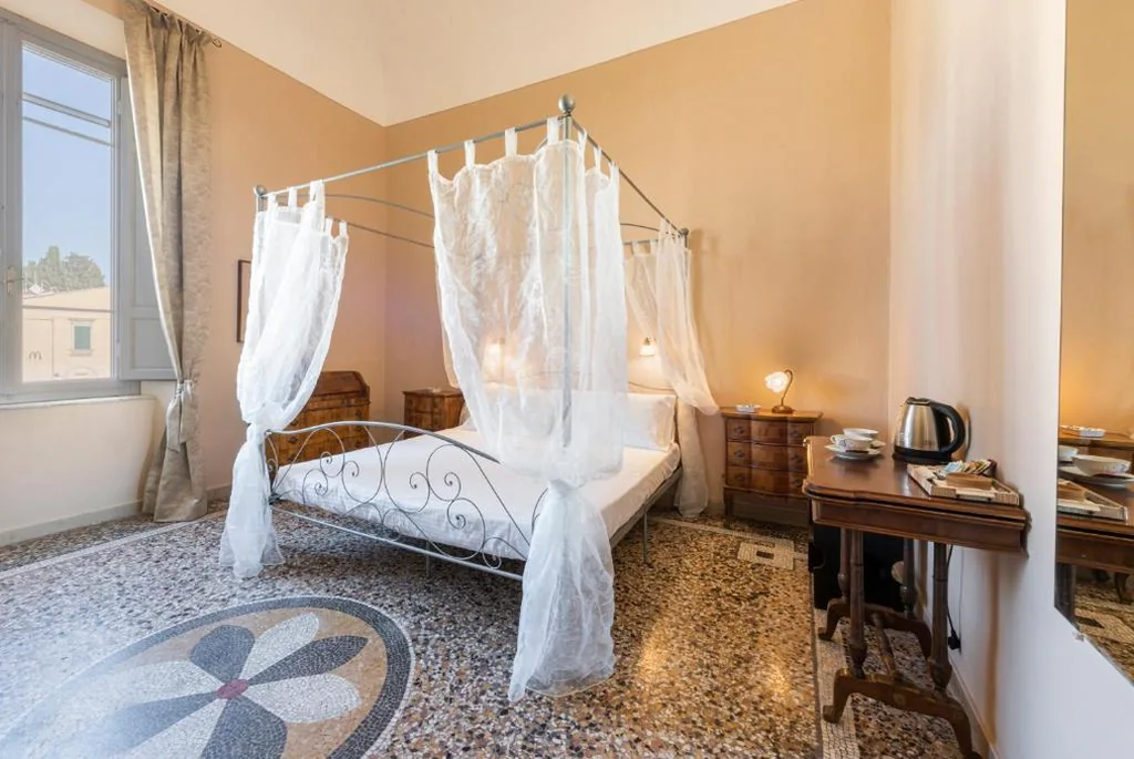 Camera Matrimoniale Deluxe — La Torre Garbata