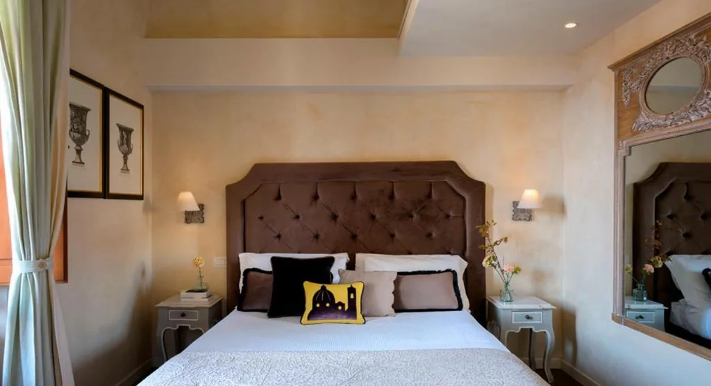 Camera Matrimoniale Deluxe — Mabelle Firenze Residenza Sassetti