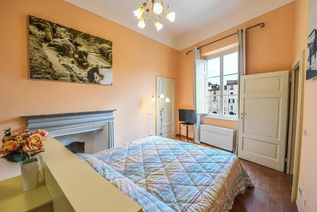 Deluxe Double Room — Micheli Suite Anfiteatro Square