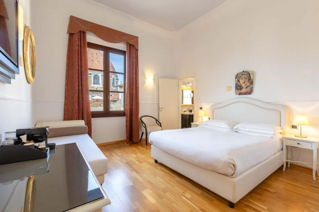 Camera Matrimoniale Deluxe — Relais Hotel Centrale “Dimora Storica”