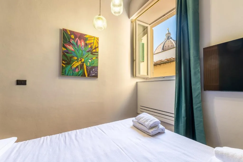 Camera Matrimoniale Deluxe — Romantic Room Duomo