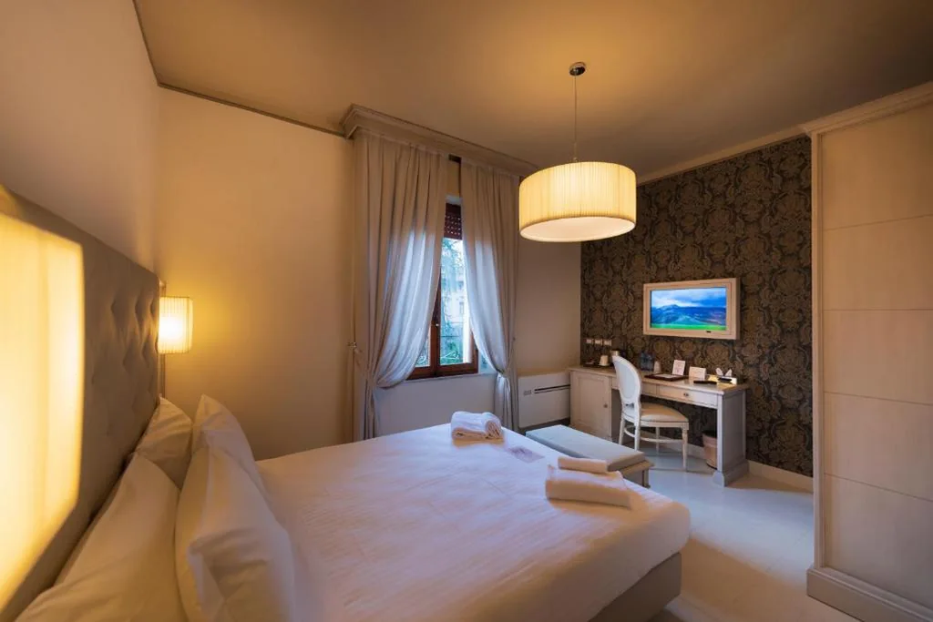 Deluxe Double Room — Villa Elda Boutique Hotel