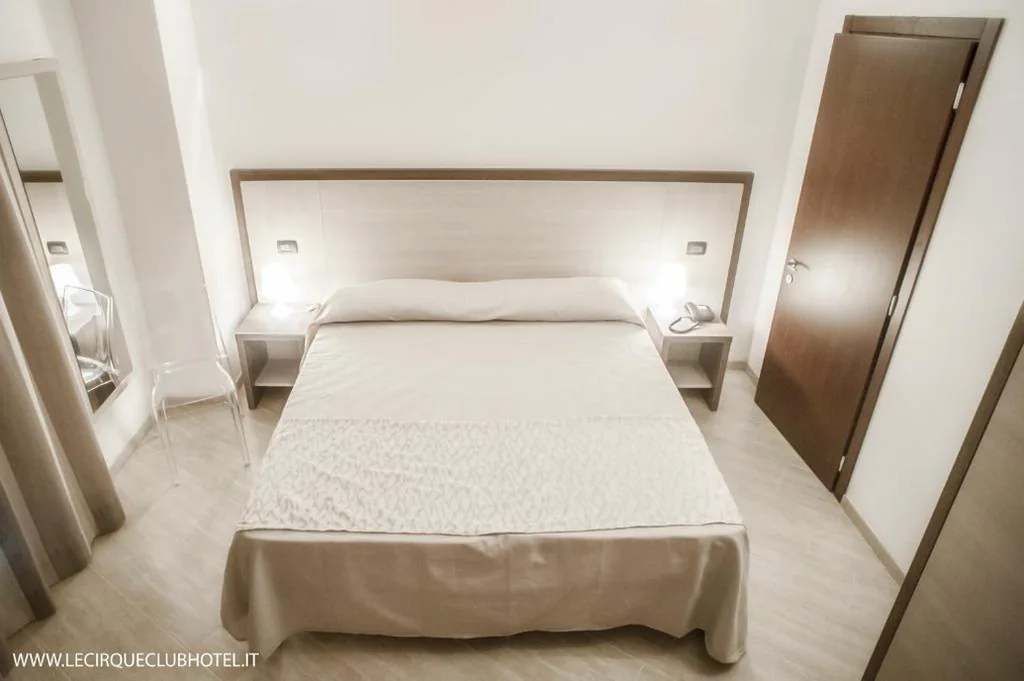 Camera Matrimoniale/Doppia con Letti Singoli - Accesso Disabili — Hotel Lido Inn