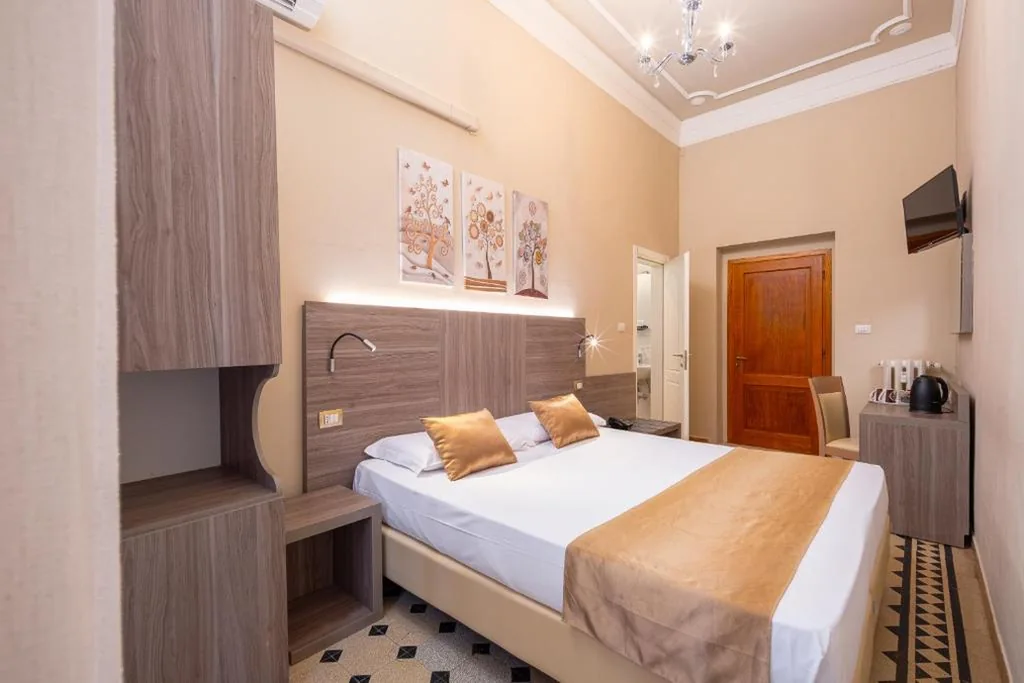 Double or Twin Room — Astrid Hotel