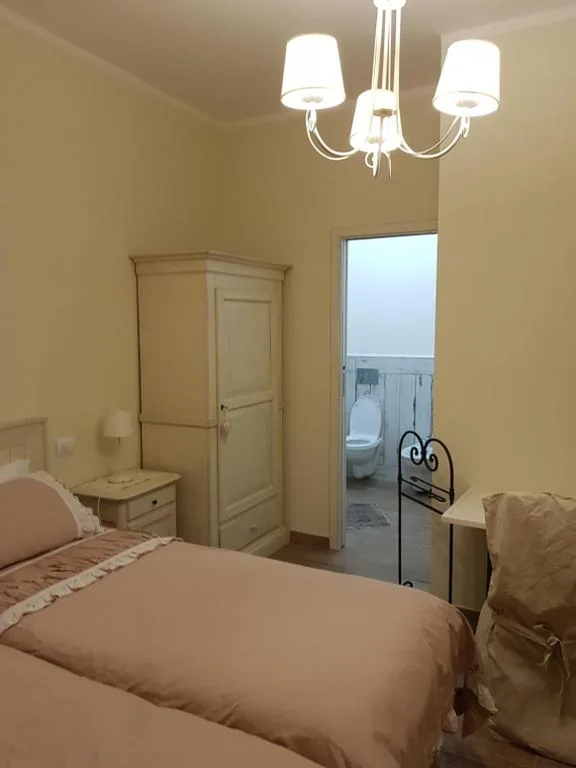Camera Matrimoniale/Doppia con Letti Singoli — Casale Cisanello