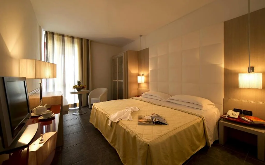 Camera Matrimoniale/Doppia con Letti Singoli con Accesso Spa — Grand Hotel Admiral Palace