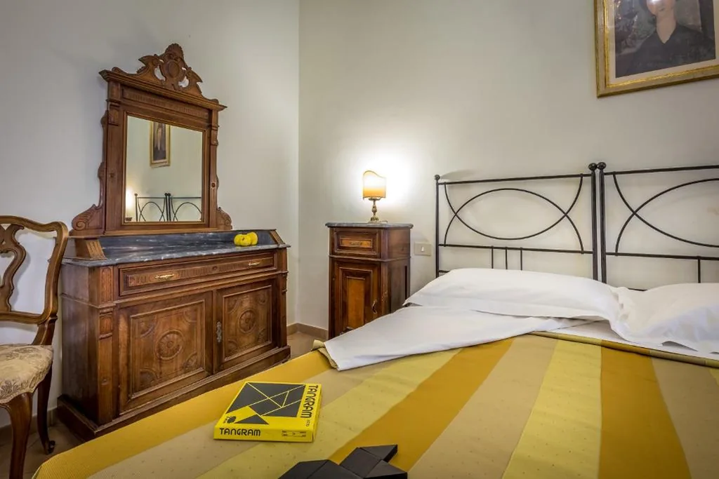 Double or Twin Room with Bathroom — Casa di Barbano