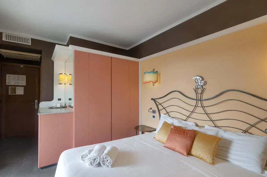 Camera Matrimoniale/Doppia con Letti Singoli con Balcone — Hotel Barcarola 2