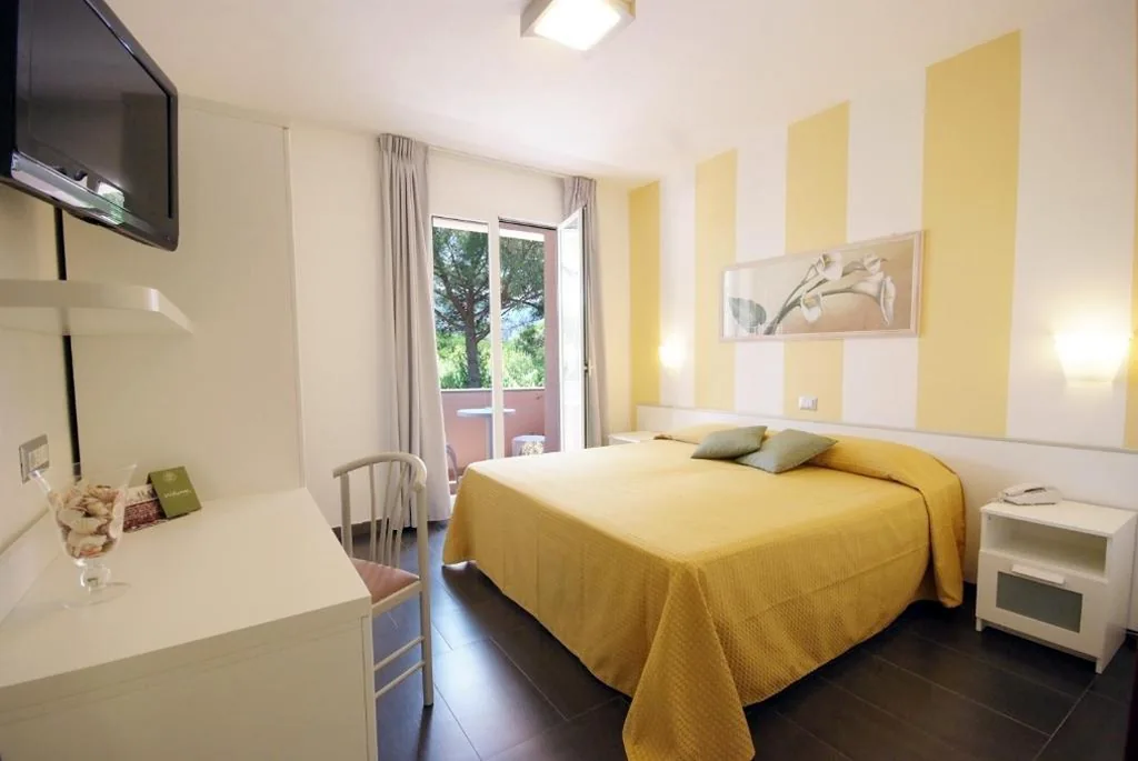 Double or Twin Room with Balcony — Hotel dei Coralli