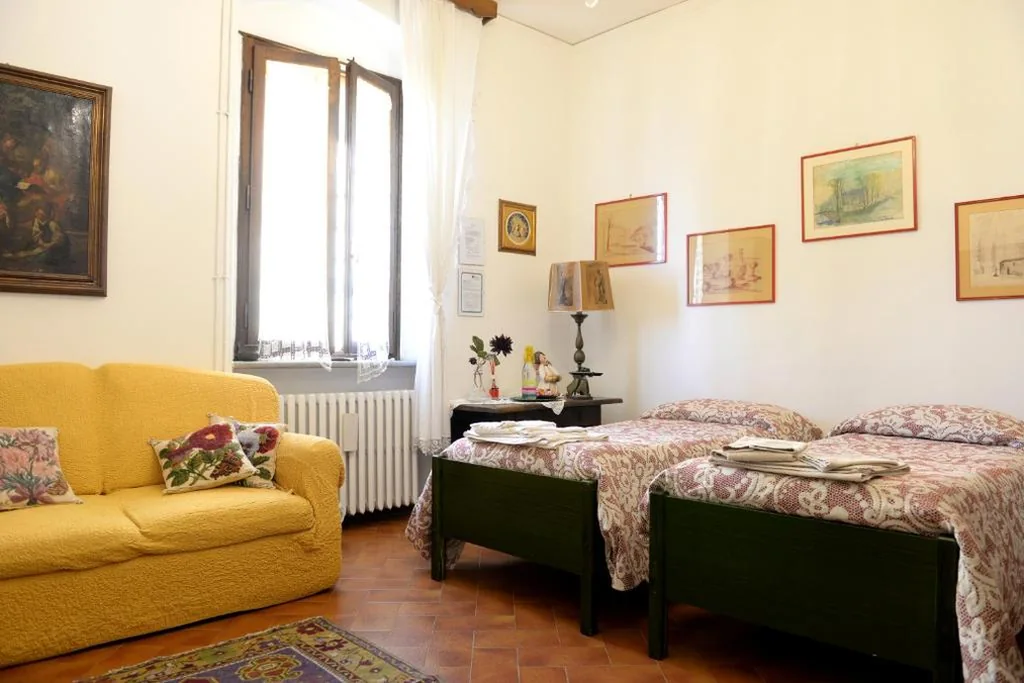 Camera Matrimoniale/Doppia con Letti Singoli con Bagno Privato — Locanda Giolica
