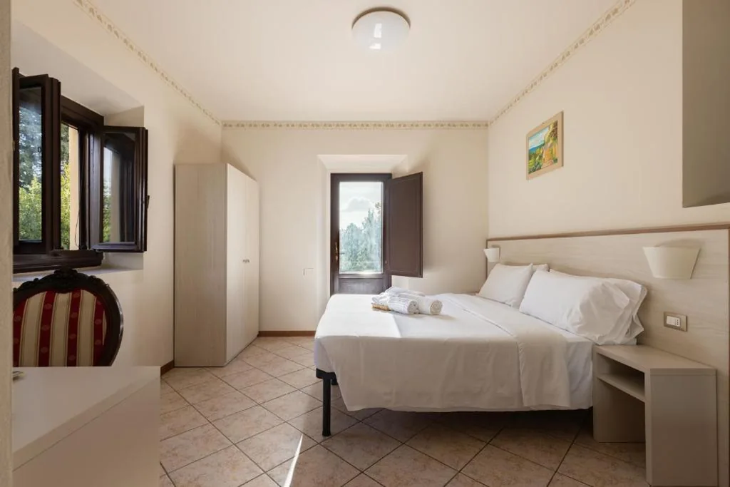 Camera Matrimoniale/Doppia con Letti Singoli con Terrazza — Villa La Stella