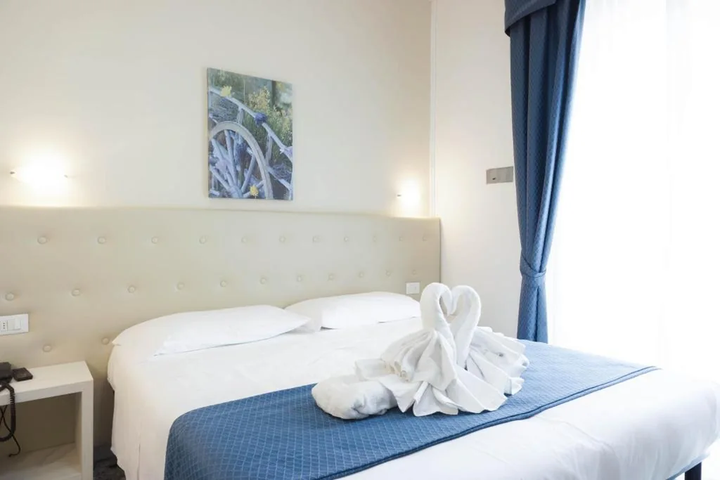 Double or Twin Room with Sea View — Hotel Caribe