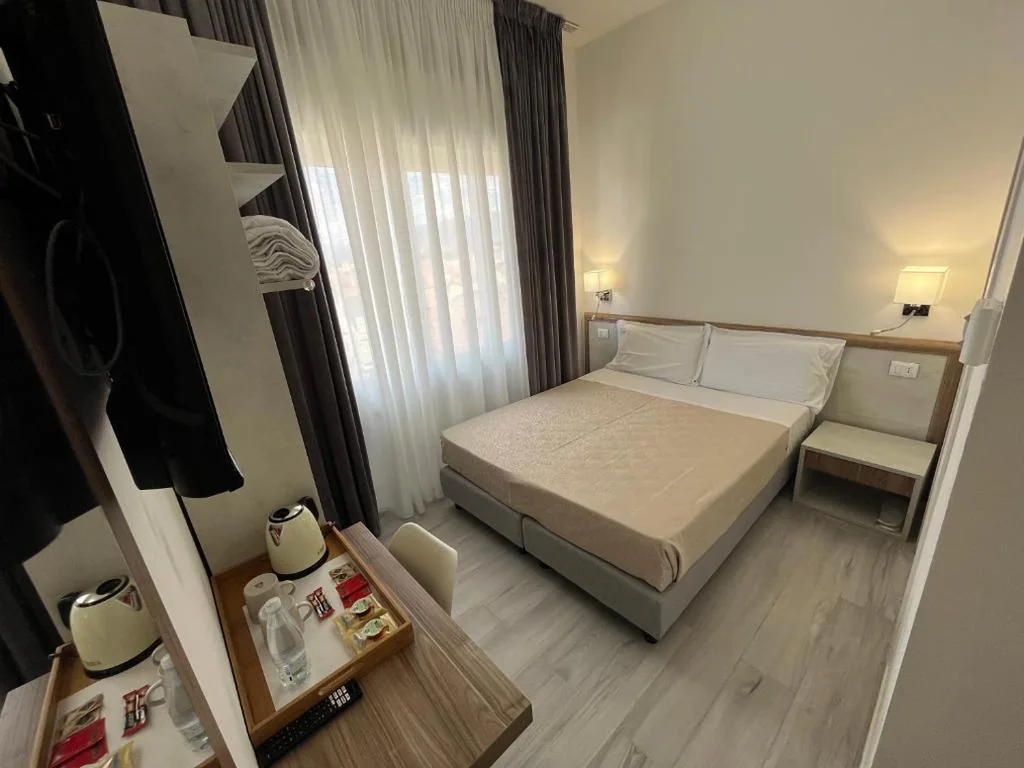 Double or Twin Room with City View — Hotel Ester