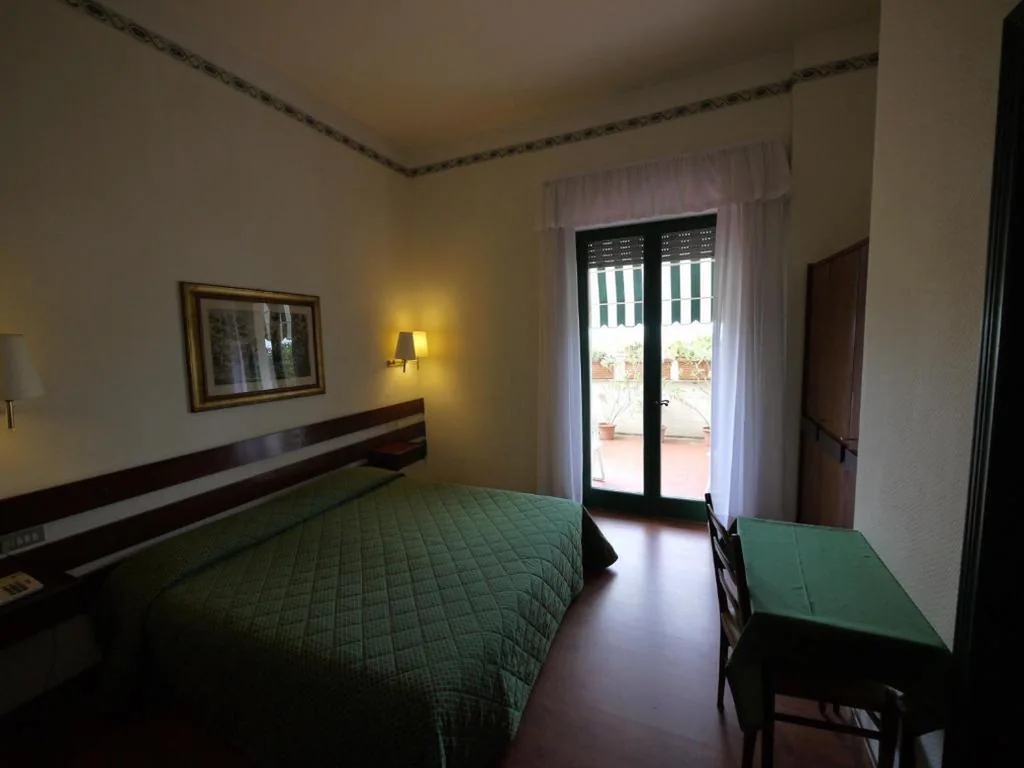 Camera Matrimoniale/Doppia con Letti Singoli con Vista Mare — Hotel Piccadilly